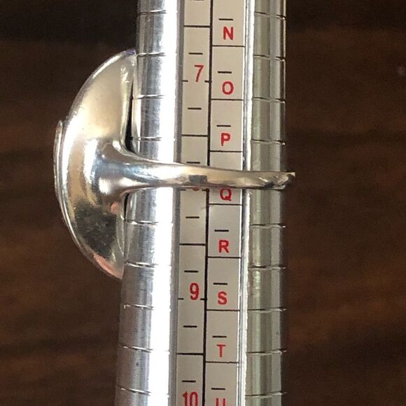 Vintage Black Onyx Cabochon Sterling Silver Cutout Cocktail Ring Sz 8 - Picture 5 of 8